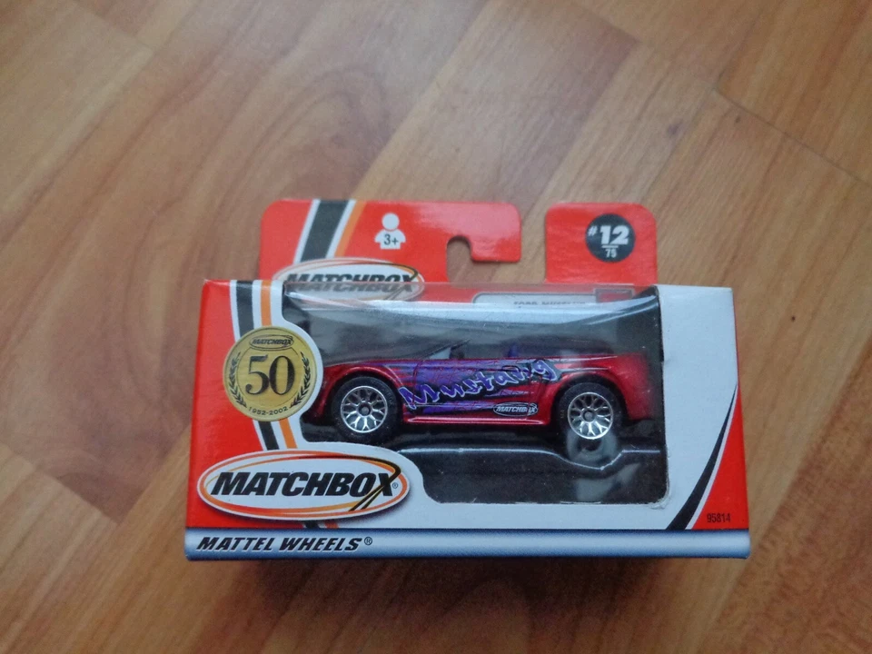 Vintage Matchbox #12 Ford MUSTANG Voiture Modèle Moulé Emballé - Photo 1/1