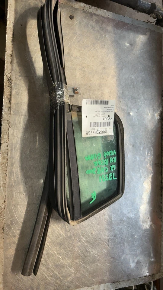 Rear Vent Glass/window CHRYSLER 200 Right 11 12 13 14 - Image 1 of 1