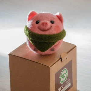 Handmade Wool Pig Figurine – Needle Felted Animal – Eco Gift – Farmhouse Décor - Picture 1 of 4