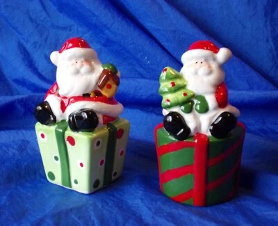 Juego de sal y pimienta de Santa Cracker Barrel MINGLE & JINGLE en caja original Foto 1 de 4