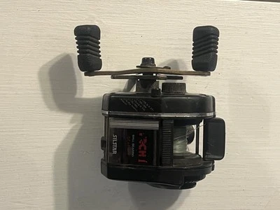 Carrete de pesca SILSTAR Tech I control de fundición magnético baitcasting Foto 1 de 4