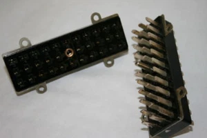 33 PIN MULTI WAY CONNECTORS PLESSEY JONES PLUG & SOCKET PAIR fd2f5 - Picture 1 of 1