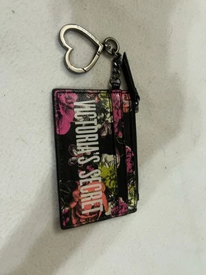 Victoria’s Secret Tarjetero Cartera Estuche Floral con Llavero Dije Foto 1 de 2