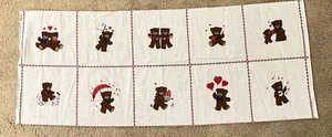 Cranston 80's Bears Edredón Cuadrados 18" x 44" Algodón Corazones Rojos Habitación Infantil - Imagen 1 de 4