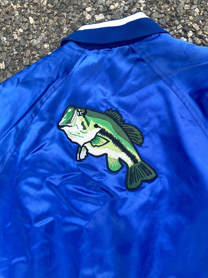 Jaqueta Varsity Pesca Robalo Vintage Tamanho XL Cetim Azul  - Imagem 1 de 4