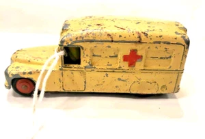 Vintage Dinky Toys Daimler Ambulance 253 Die Cast Made in England Meccano Toy - Picture 1 of 8