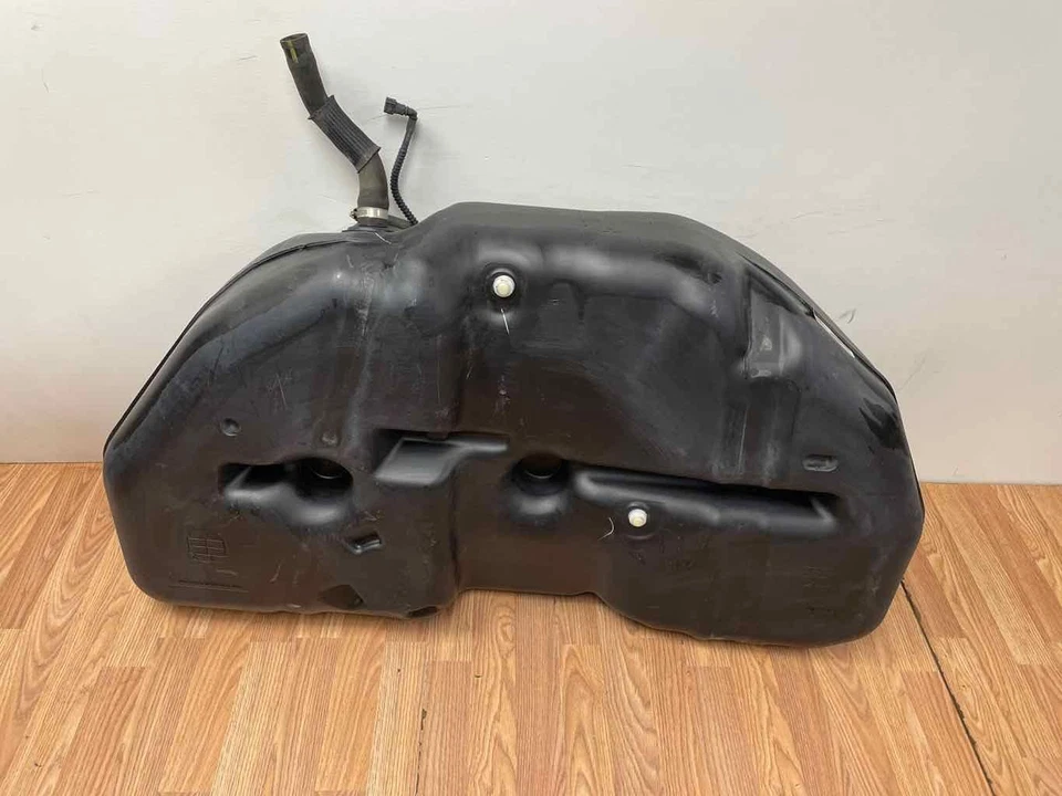 Fuel Tank Reservoir Assy T309901 172026CA0A Fits 19 - 22 NISSAN ALTIMA 2.5L FWD - Image 1 of 4