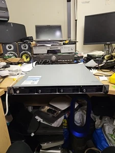 QNAP NAS TS-431U Netzwerkspeicher - KEINE FESTPLATTEN ENTHALTEN STROM GETESTET. - Bild 1 von 16
