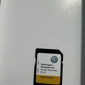 VW VOLKSWAGEN SAT NAV NAVIGATION AS SD V13 EUROPA UK & IRE 5NA919866BG - Picture 1 of 2