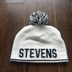 Stevens Park Golf Course Beanie Dallas Texas White Pom Pom Hat - Picture 1 of 4