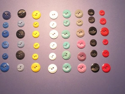 LOTE 48 Botones Susan Vintage Plástico Sintético Compañía Cuenta $6Sh Foto 1 de 4