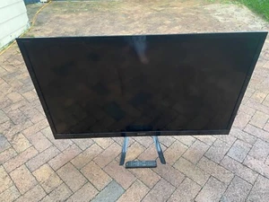 Sony, black 55 inch model 55 ex 720 used with after market stand has remote - Picture 1 of 4