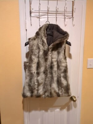 Chaleco de piel sintética reversible Kristen Blake para dama marrón chinchilla talla L Foto 1 de 4