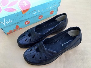 yuu imperial slip on flats