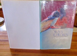 Amy's Children ~ Olga Masters. 1987 primera edición sin leer HbDj aquí en melb - Imagen 1 de 14