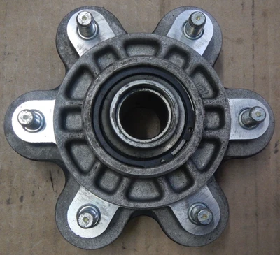 Задняя звездочка фланцевая ступица Ducati Monster 696 2009 от оригинального производителя 16010491A - Изображение 1 из 4