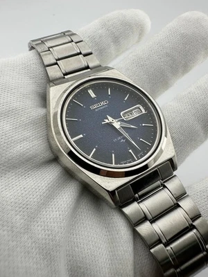 Vintage Seiko 5  Automatic Authentic Japan Made Men's Wrist Watch - Image 1 of 4