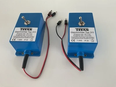 Zwei neuwertige Titan Gleichrichter und 10 Märklin Kabelhalter 13622 abzugeben. - Bild 1 von 4