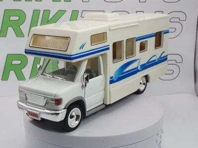 GMC Camper 1/43 Bianco - Immagine 1 di 4