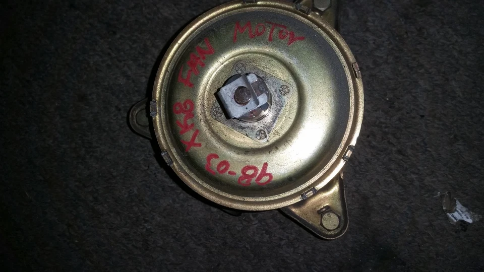 MOTOR VENTILADOR RADIADOR JAGUAR XK8 1998-1999-2000-2001-2003 - Imagem 1 de 1