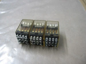 3PZ OMRON MY4-DC24 4PDT 24VDC RELÈ P9408 - Foto 1 di 3