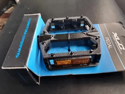 XLC Alloy Cage Pedals  One Piece 9/16" - Black - Image 1 of 4