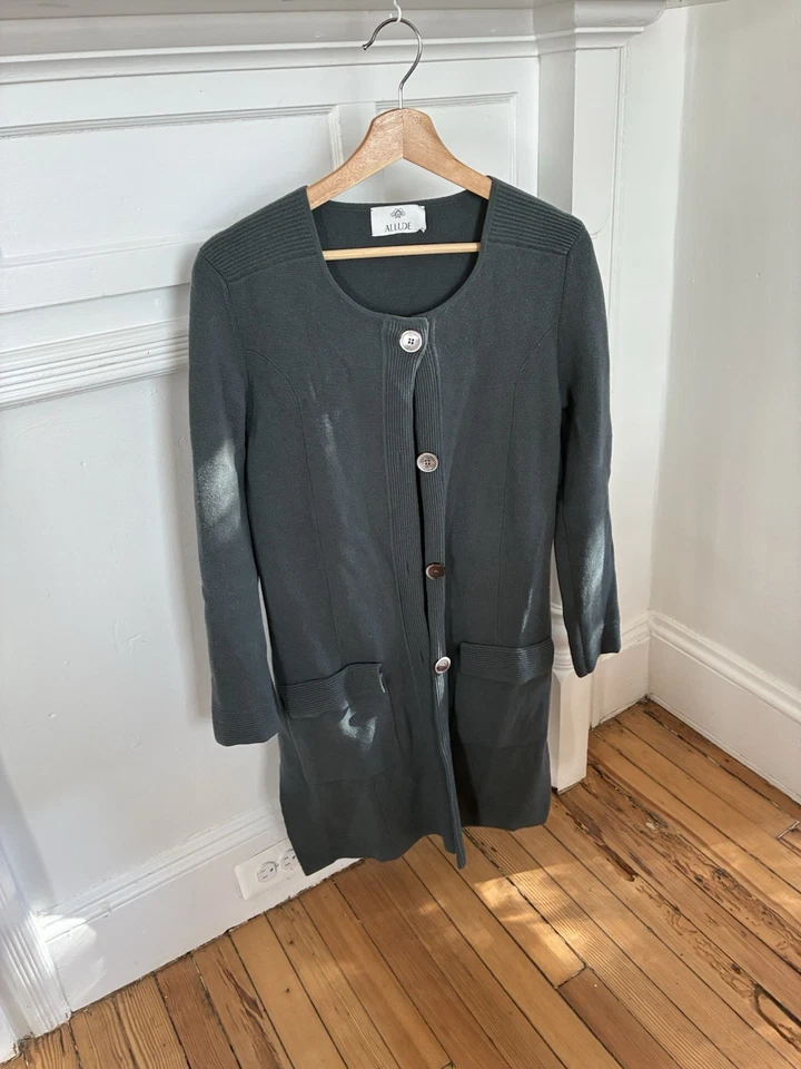 女式 Allude 羊绒灰色纽扣开衫毛衣 S 码 — 第 1/4 张图片
