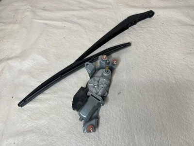 💎2011-2020 TOYOTA SIENNA TAILGATE LIFTGATE BACK DOOR WINDOW WIPER MOTOR OEM - Image 1 of 4
