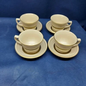 Vintage Shenango China SHO83 Cream/Gold Grecian Key 4 Sets Cups/Saucers USA - Picture 1 of 5