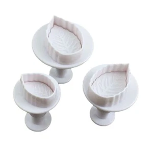 3pcs Rose Leaf Plastic Baking Mold Kitchen Biscuit Cookie Cutter Pastry Plunger - Picture 1 of 8