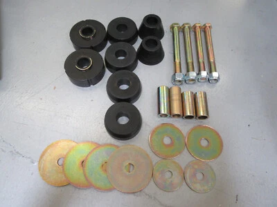 Kit de bujes de montaje de cuerpo negro Prothane 7-118-BL poliuretano para 63-66 C10 Foto 1 de 4