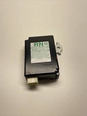 Módulo receptor de control de puerta trasera izquierda Toyota Prius C 2014 897A0-52030 OEM Foto 1 de 4