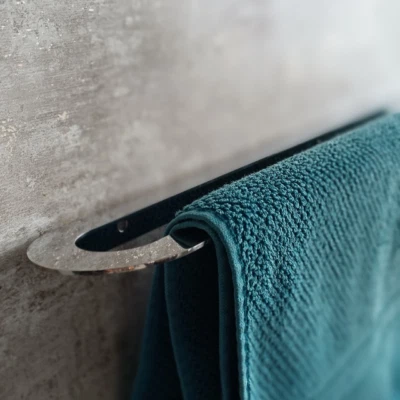 Towel Rail Holder Wall Mounted 600mm Polished Steel - Image 1 of 4