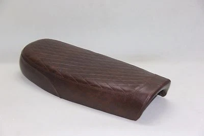 Suzuki GT750 Water Buffalo 1972-1977 motorcycle seat saddle CODE: D8217 - Image 1 of 4