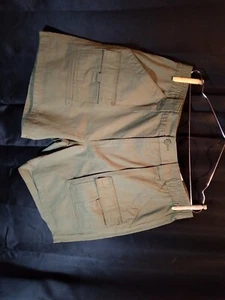 NWT St Johns Bay Hiking Cargo Shorts Mens 38 - Picture 1 of 3