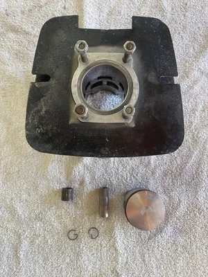 1979 Yamaha YZ125 Cylinder Piston Wiseco 58mm Bore 2K6-11111-00-00 - Изображение 1 из 4