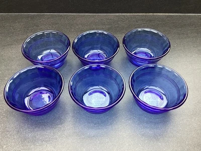 6 coupelles / ramequins en verre Pyrex bleu cobalt - Made in USA - Photo 1/4