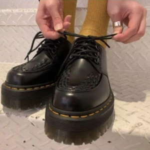 Dr. Martens Black ASHLEY 3-hole Boots 6.5 - Picture 1 of 9