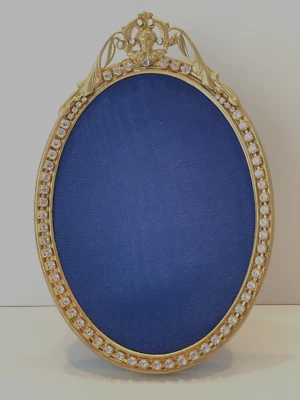 ANTIQUE  OVAL & JEWELED PICTURE FRAME - Image 1 of 4