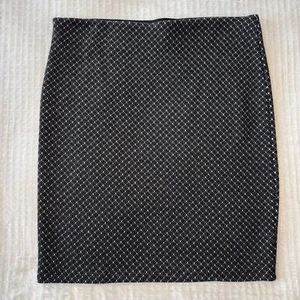Ann Taylor Loft Pull on Style black & White Pencil Skirt Sz M Stretch Midi - Picture 1 of 6