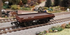* 1/76 OO Gauge * Bachmann * 1 Plank Wagon L.M.S. Lowfit 460531 * BOXED * 33-402 - Picture 1 of 8