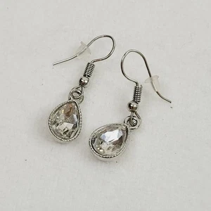 Silberfarbene klare Träne Strass Ohrringe Ohrhänger durchbohrt Hochzeit Party - Bild 1 von 4