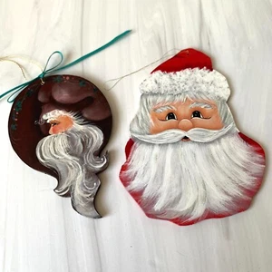 Vintage Santa Christmas Ornament Flat Wood Hand Painted Folk Art Set of 2 Signed - Picture 1 of 13
