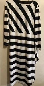Elegante vestido boutique chic 2XL, volantes laterales, manga 3/4 punto fino, nuevo con etiquetas - Imagen 1 de 2