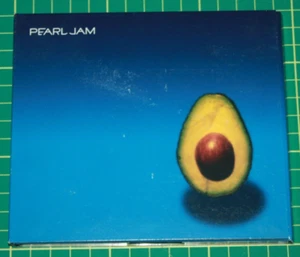 Music CD: Pearl Jam Avocado - Picture 1 of 5