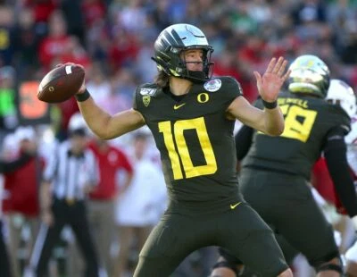 OREGON DUCKS MINT PE NIKE FOOTBALL GAME PANTS BUILT-IN PADS BELTED * ROSE BOWL - Image 1 of 4