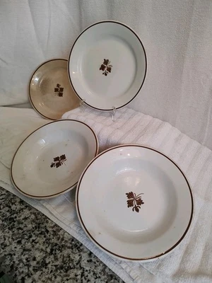 2 Alfred Meakin Tea Leaf Royal Ironstone China 8.75” Dinner Plates Antique - Image 1 of 4
