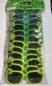 St. Patricks Day 12ct. Child Size Novelty Glasses Party Favor - Picture 1 of 1