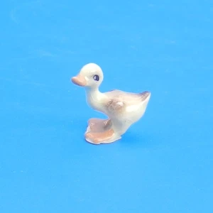 Hagen Renaker Miniature DUCKLING STOOPING Vintage Baby Duck Bird Figurine - Picture 1 of 6