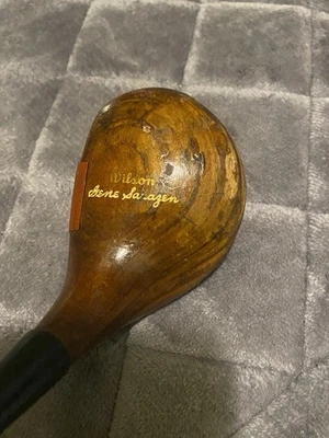 Wilson Modelo S Nº De Colección 4250 con empuñadura recordatoria madera Foto 1 de 4